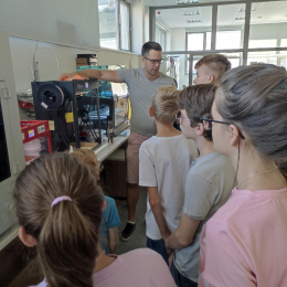 3D-s bútorokkal rendezték be saját szobájuk makettjét a PTE MIK táborozói